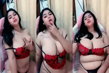 Cewek chubby tetek gede colmek sendiri penuh nafsu